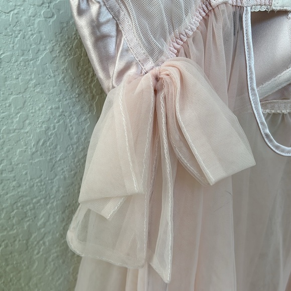 Victorias Secret Blush Babydoll Lingerie - Picture 6 of 8